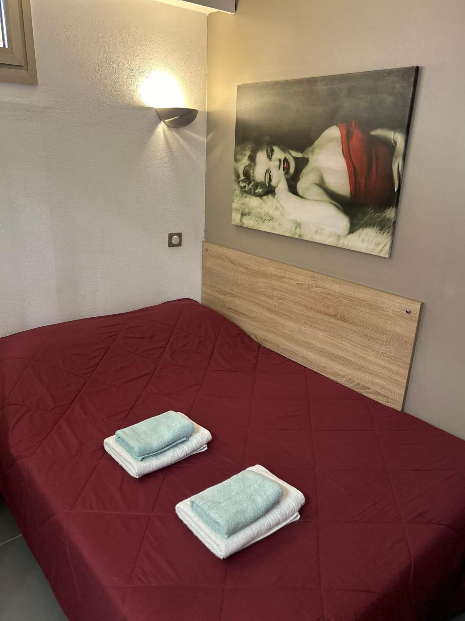 Apartment Golfe Juan Joli F2 Clim Piscine A 5 Minutes De La